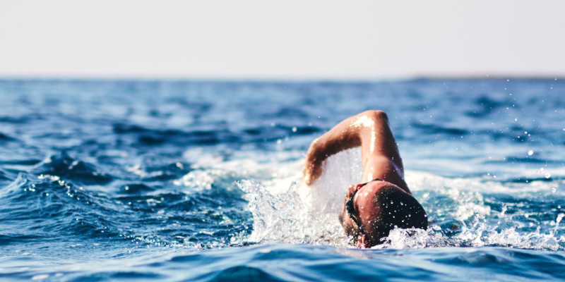 Is It Easier to Swim in a Pool or the Ocean 1536x1024